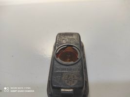 Volkswagen Golf III Indicatore di direzione anteriore 3A0949117B