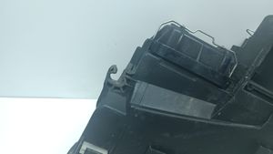 Audi A4 S4 B6 8E 8H Lampa przednia 8E0941004F