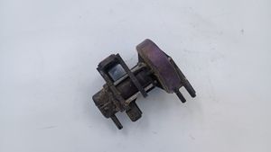 Audi 80 90 S2 B4 Vacuum valve 357906283