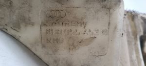 Audi A4 S4 B5 8D Tuulilasinpesimen nestesäiliö 8D0955453B