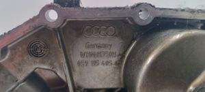 Audi A6 S6 C5 4B Держатель масляного фильтра / охладитель 059115405G