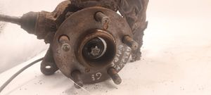 Subaru Impreza III Moyeu de roue avant K227540AG11