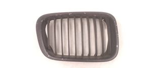 BMW 3 E46 Front bumper upper radiator grill 61697910