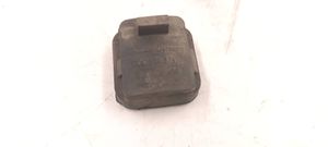 Audi A4 S4 B5 8D Staffa del pannello di supporto del radiatore 8D0121276