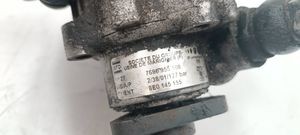 Audi A4 S4 B6 8E 8H Vairo stiprintuvo siurblys 8E0145155