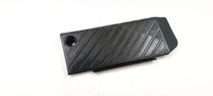 Volkswagen PASSAT B5 Foot rest pad/dead pedal 8D1864777