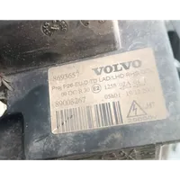Volvo XC70 Lampa przednia 8693657