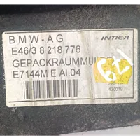 BMW 3 E46 Moldura de la rueda de repuesto 8218776