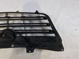 Opel Insignia A Front bumper upper radiator grill 623109857R