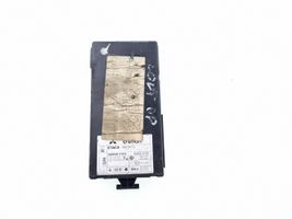 Mitsubishi Colt Module de fusibles 8637A172