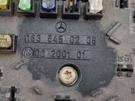 Mercedes-Benz ML W163 Boîte à fusibles 1635450205