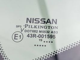 Nissan Murano Z52 Finestrino/vetro retro 833015AA0A