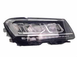 Volkswagen Tiguan Lampa przednia 5NB941036D