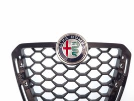 Alfa Romeo Stelvio Rejilla superior del radiador del parachoques delantero FTR002156108638