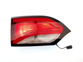 Chrysler Pacifica Lampy tylnej klapy bagażnika P68228941AF