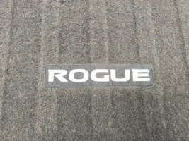 Nissan Rogue Doublure de coffre arrière, tapis de sol 