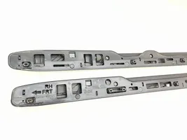 Chrysler Pacifica Roof bar rail 68227986AC