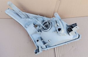 Toyota Land Cruiser (J120) Phare frontale 81170-6a060