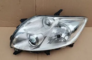 Toyota Auris 150 Lampa przednia 8107002480