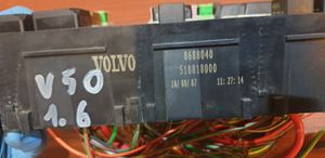 Volvo V50 Module de fusibles 8688040