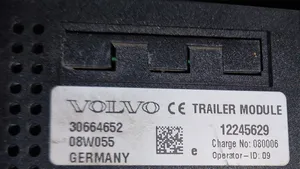 Volvo V70 Hak holowniczy / Komplet 30682095