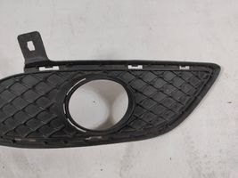 Mercedes-Benz B W246 W242 Etusumuvalon ritilä a2468851322