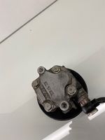 Volkswagen PASSAT B5.5 Power steering pump 8D0145156L