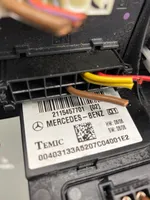 Mercedes-Benz E W211 Ramka / Moduł bezpieczników 2115457701