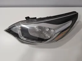 KIA Rio Lampa przednia 921011WXXX