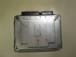 Volkswagen Golf IV Calculateur moteur ECU 038906019AT