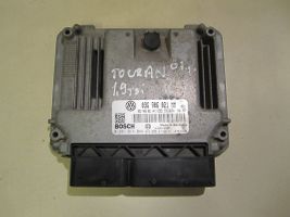 Volkswagen Touran I Calculateur moteur ECU 03G906021MM