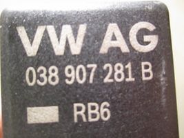 Volkswagen PASSAT B7 Relais de bougie de préchauffage 038907281B