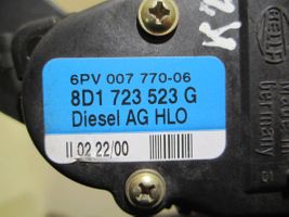 Volkswagen PASSAT B5 Akceleratoriaus pedalas 8D1723523G
