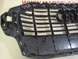 Audi Q7 4M Griglia superiore del radiatore paraurti anteriore 4M0853651AJ