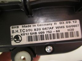 Skoda Octavia Mk2 (1Z) Centralina del climatizzatore 3T0820047AF