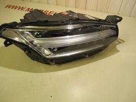 Volvo XC90 Lampa przednia 31655266