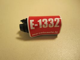 Volkswagen PASSAT B6 Sensor de temperatura interna/externa 8Z0820535