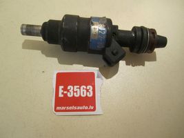 Audi 80 90 B3 Injecteur de carburant 054133551A