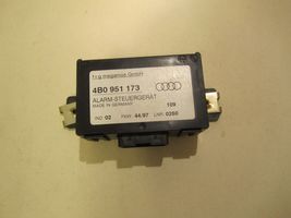 Audi A4 S4 B5 8D Alarm control unit/module 4B0951173