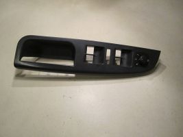 Volkswagen Golf V Rivestimento pulsantiera finestrino della portiera anteriore 1K4868049C