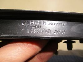 Volkswagen Golf V Listwa / Uszczelka szyby drzwi tylnych 1K9839904B