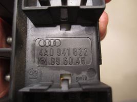 Audi A4 S4 B5 8D Saugiklių dėžė (komplektas) 4A0941822