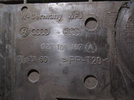 Audi 100 S4 C4 Protezione cinghia di distribuzione (copertura) 023109107A