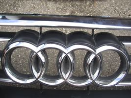 Audi A6 S6 C8 4K Etupuskurin ylempi jäähdytinsäleikkö 4K0853651B