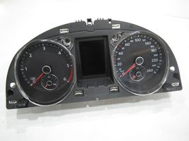 Volkswagen PASSAT B6 Tachimetro (quadro strumenti) 3C0920872G