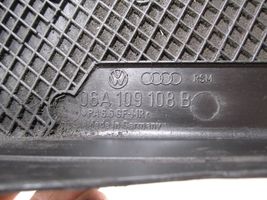 Audi A4 S4 B5 8D Zahnriemenabdeckung 06A109108B