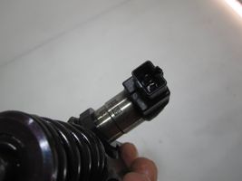 Volkswagen PASSAT B6 Injecteur de carburant 000130073SX