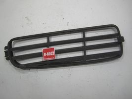 Audi 80 90 S2 B4 Grille inférieure de pare-chocs avant 8A0807345