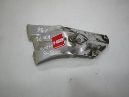 Volkswagen Golf VI Supporto di montaggio del parafango 5K6821135