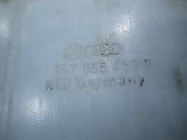 Volkswagen PASSAT B3 Serbatoio/vaschetta liquido lavavetri parabrezza 357955453B